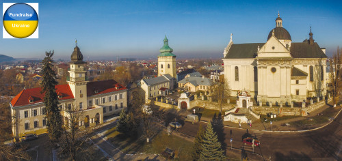 Zhovkva. Town Hall and Church of St. Lawrence